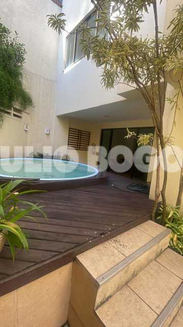 piscina. - 22
