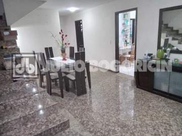 Exclusividade - Anil casa em condoninio 4 quartos 2 suítes piscina churrasqueira. Alto padrão! - JBJ601638