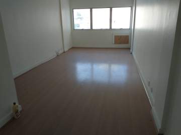 Imperdível - CENTRO - RUA BUENOS AIRES - PRÓXIMO AO METRÔ URUGUAIANA - LOCALIZAÇÃO EXCELENTE - SALA COMERCIAL REFORMADA - OPORTUNIDADE - JBF71679