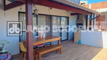 Oportunidade - Cobertura Linear á venda no Recreio dos Bandeirantes 3quartos (2 suítes) - JBRB502300