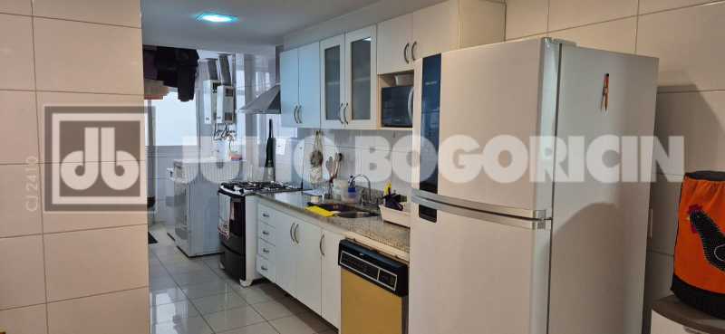 08490386-b392-44fd-9b9e-edf125 - 22