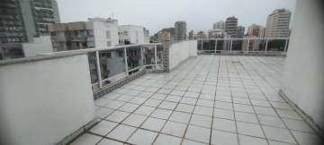 Excelente localização. Ótima cobertura 2 quartos (suíte), dependências completas, 2 vagas de garagem. - JBT54047