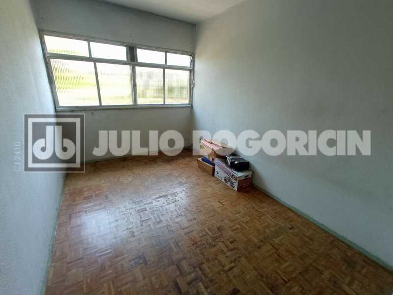 08portuguesaapartamentosala02q - 8