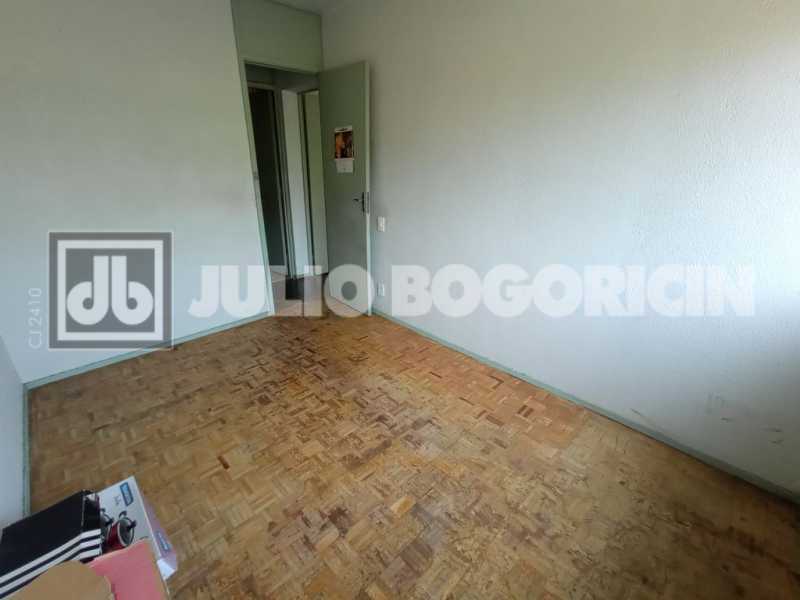 09portuguesaapartamentosala02q - 9