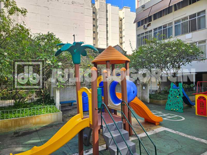 c57ceb08-9223-4567-8226-823931 - 21