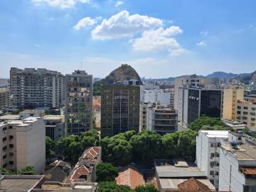 Oportunidade - OPORTUNIDADE IMPERDÍVEL JUNTO AO SHOPPING TIJUCA !SALA COMERCIAL,VAZIA, MATINAL, VAGA ESCRITURADA, PORTARIA 24 HORAS - JBT71741