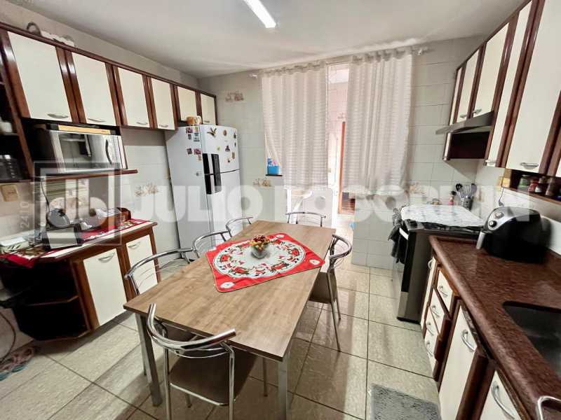 a955c953-30a2-4e7a-875b-53f8f3 - 23