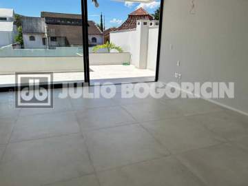 Exclusividade - Barra casa contemporânea tríplex Condomínio Rio Mar 5 quartos 4 suítes piscina churrasqueira forno pizza 5 vagas - JBB67219