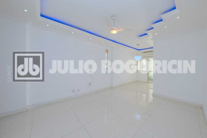 3-DSCF0811 - 1