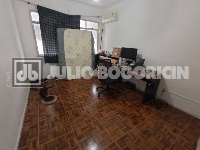 09tauaamploapartamentosala03qu - 9