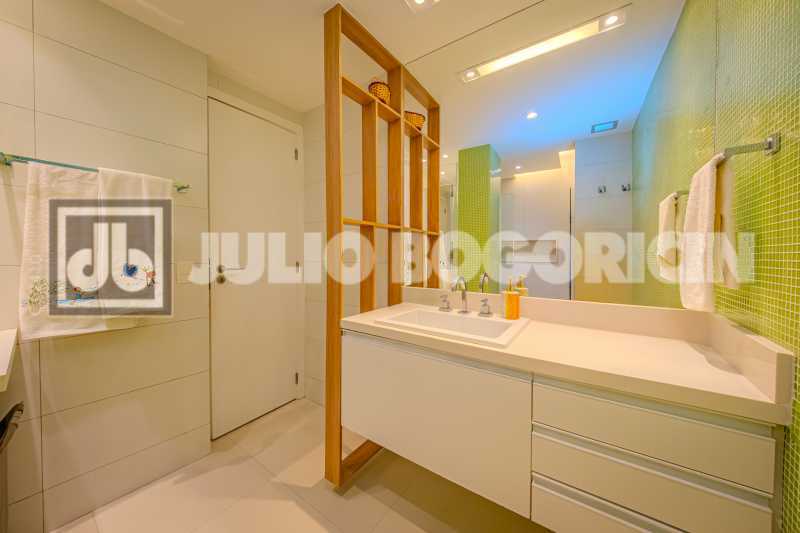 22_BANHEIRO_SOCIAL - 22