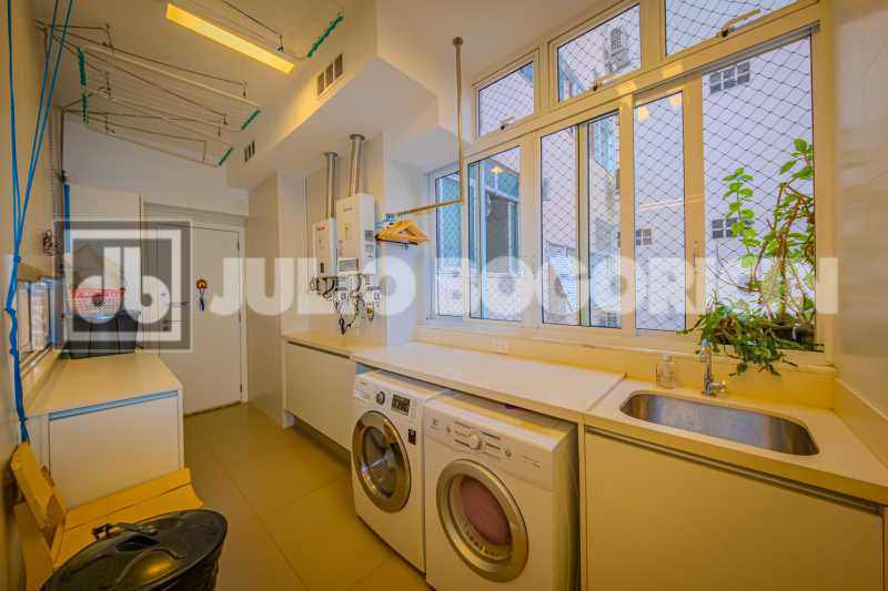 40_AREA_DE_SERVICO - 40