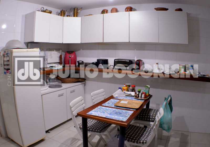 0a1e7f17-269c-4609-9550-69d856 - 9