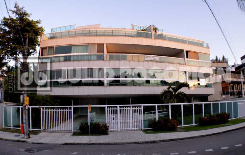 bbd776c6-a1d5-4d80-a6ad-71bf57 - 4