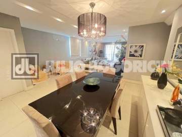 Ilha do Governador - Jardim Guanabara - VENDA - Apartamento - 3 Quartos (2 Suítes) - Varanda - Dependências - Elevador - 2 Vagas de Garagem - Julio Bogoricin - JBI37557