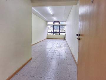 Ótima localização - Tijuca/Ótima Sala Comercial /com vaga/Metrô S.Pena - JBT71705