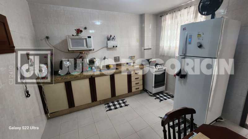 27moneroaptosalavaranda3quarto - 27