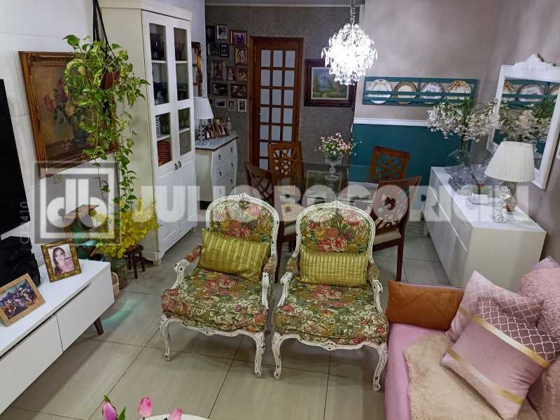 c650b207-4a35-49d7-9176-04bb80 - 3