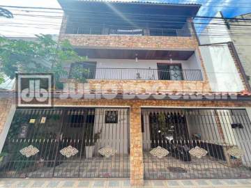 Ilha do Governador - Portuguesa - VENDA - Casa Duplex - 5 Quartos (3 Suítes) - Varanda - 2 Vagas de Garagem - Julio Bogoricin - JBI61486