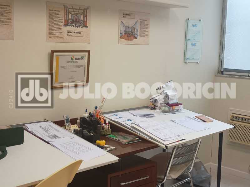 ESCRITORIO. - 31