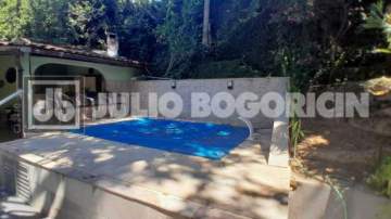 Ilha do Governador - Jardim Carioca - VENDA - Casa - 3 Quartos (Suíte) - Varanda - 5 Vagas de Garagem - Julio Bogoricin - JBI61490
