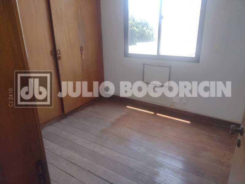 11RuaMaxwell4quartossendo1suit - 11