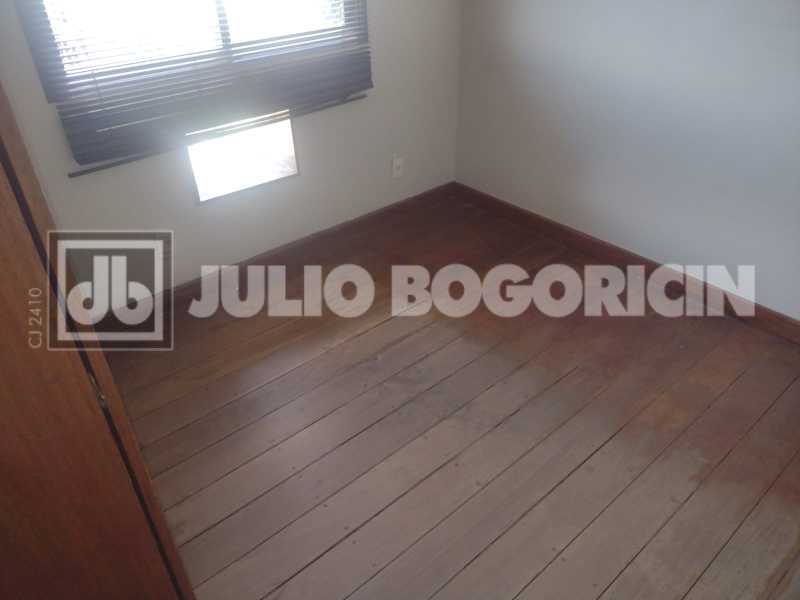 13RuaMaxwell4quartossendo1suit - 13