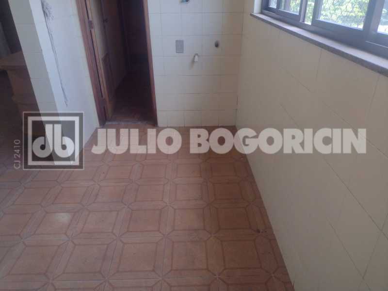 23RuaMaxwell4quartossendo1suit - 23