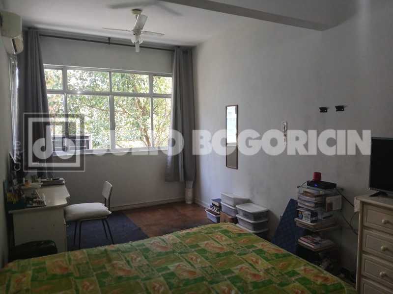 Conheça WhatsApp Image 2025-02-11 at 1 do imóvel - Apartamento 150M², 2 minutos metrô Saens Pena, Carlos de Vasconcelos, Salão 3 ambientes, 3 quartos, vaga. - JBT305133 - 8 WhatsApp Image 2025-02-11 at 1 - 8