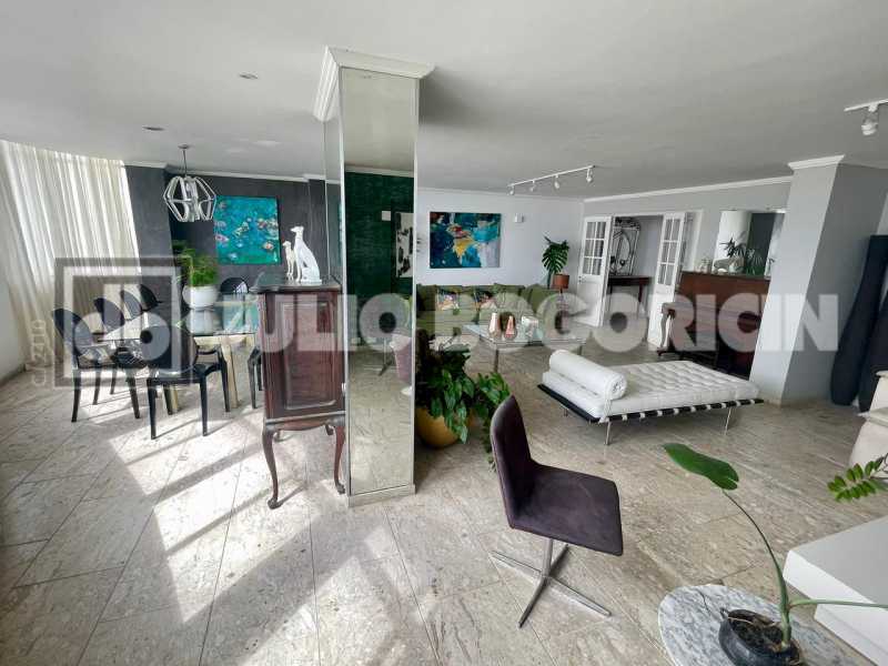 Atlantica  15 - 6