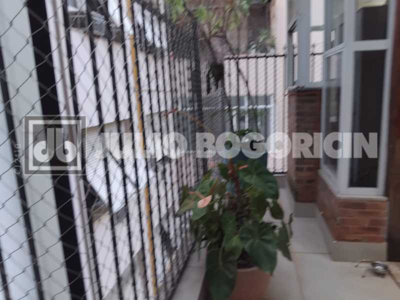 28 - Apartamento a venda no Fl - 28