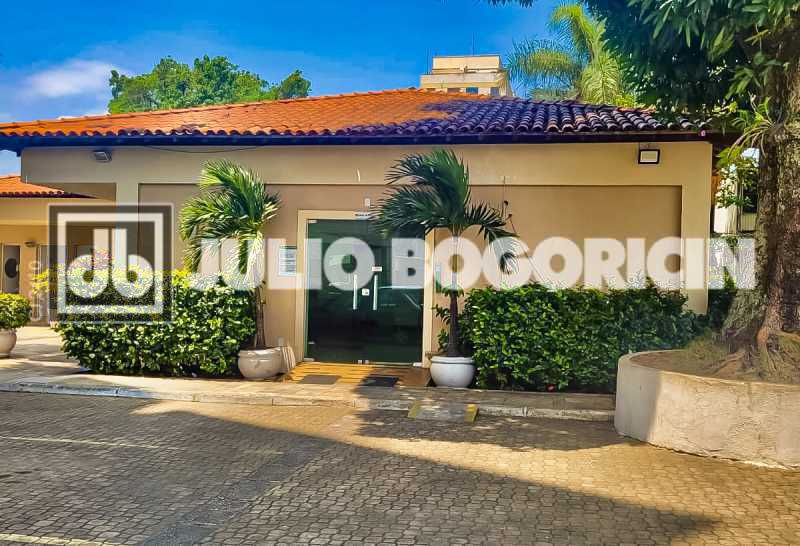 24466_G1732140624 - 4