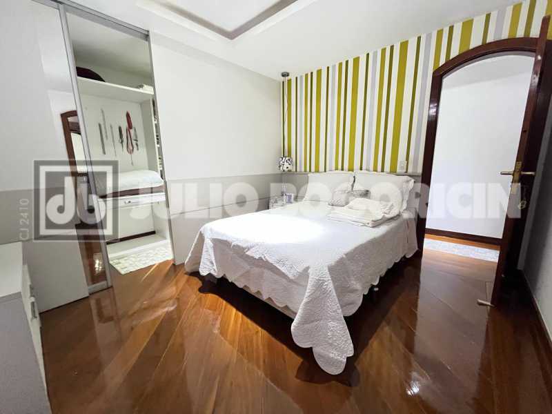 2c8533e7-6ca0-4a33-8193-2bf23d - 12