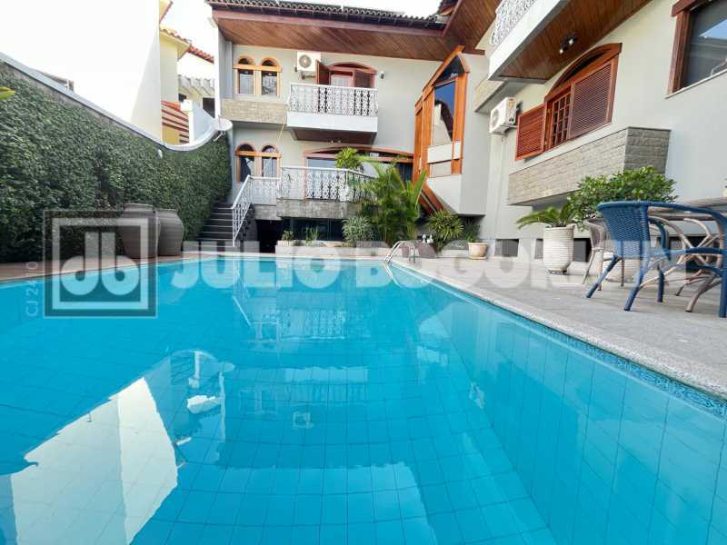 037d4bdb-4ae4-4c49-bb15-40395a - 2