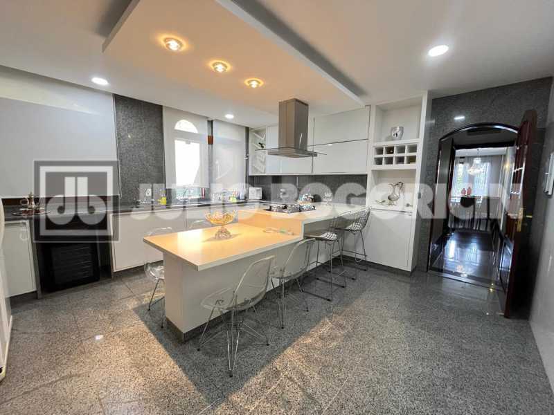 64e1dae7-00f9-4f06-b967-79d01e - 26