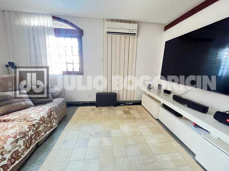 639d0592-d632-4f46-afd5-b7ed01 - 11