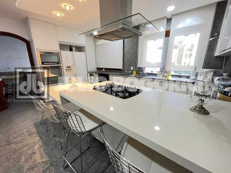 1733e980-a50b-4b82-9f23-e29479 - 22