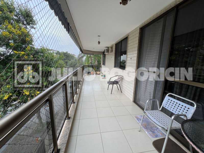 53827600-8f27-475d-8e22-b8dce7 - 1