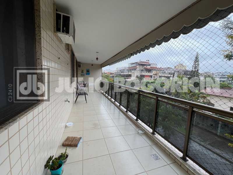 5e36e81e-a02e-438c-acc7-37976e - 4