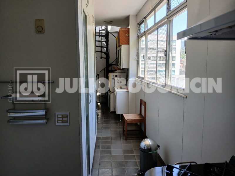efabb51e-3cd2-4aed-a9a7-759852 - 36