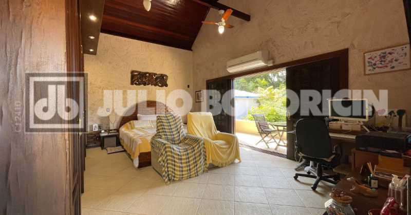 Untitled design - 14. - 14