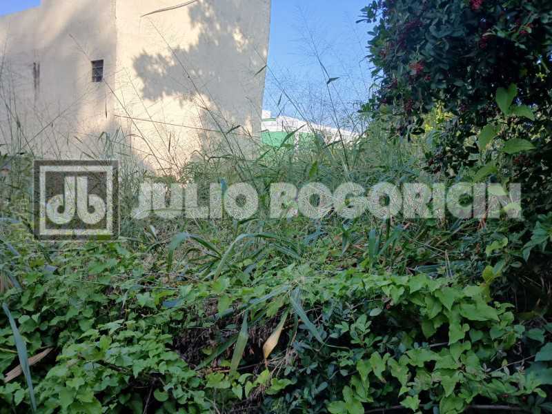 TERRENO - 24
