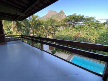Barra da Tijuca- Casa Duplex- Condomínio -Vista Pedra da Gávea-4 quartos -2 suites -piscina-Garagem! - JBBO6014