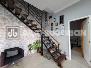 casa toda modernizada com 5 quartos, 2 vagas , terraço gourmet, perto do norte shopping - JBM608116