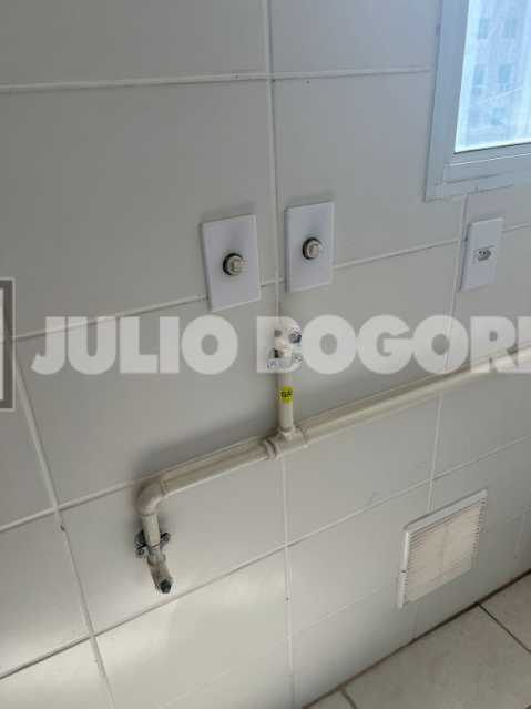 AP 225K R. GOIANINHA 22 - 23