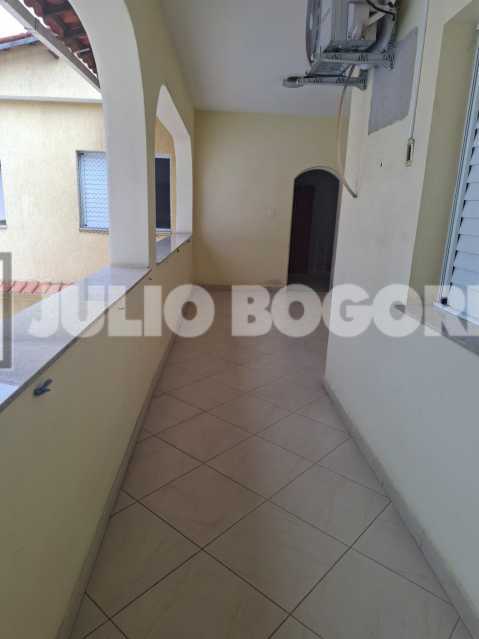 adce289a-600e-4a4d-93d0-964f82 - 21