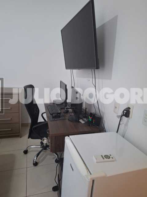 de23f333-f83c-4d94-84cb-83d325 - 29