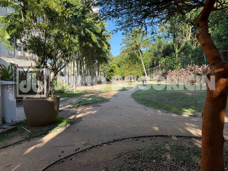 Conheça 64e5d974-cb32-4c2f-a322-7f5aac do imóvel - Apartamento 2 Quartos ( 1 Suíte ) Varanda Reformado Total Infraestrutura - JBRB214198 - 20 64e5d974-cb32-4c2f-a322-7f5aac - 20