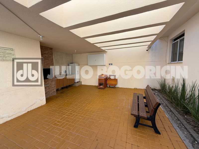 Conheça 65ae016c-2b7d-4fcc-8728-b1eae0 do imóvel - Apartamento 2 Quartos ( 1 Suíte ) Varanda Reformado Total Infraestrutura - JBRB214198 - 21 65ae016c-2b7d-4fcc-8728-b1eae0 - 21
