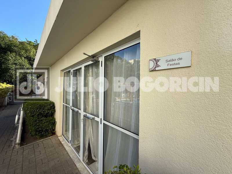 Conheça d98205e2-b113-4128-a2fa-1afbb9 do imóvel - Apartamento 2 Quartos ( 1 Suíte ) Varanda Reformado Total Infraestrutura - JBRB214198 - 26 d98205e2-b113-4128-a2fa-1afbb9 - 26